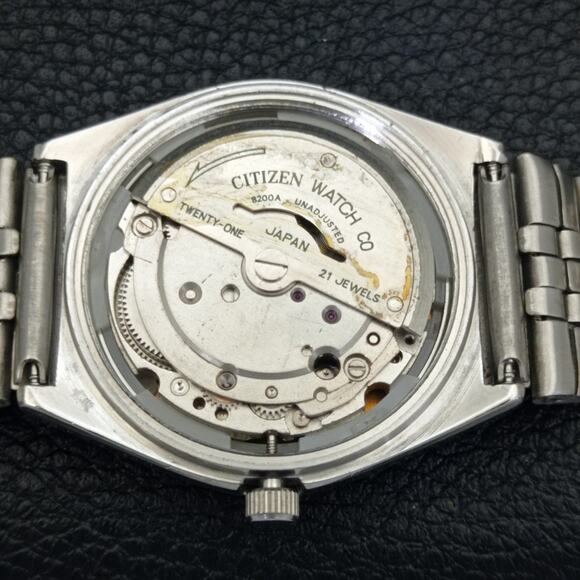 Vintage 1992 Citizen Automatic Mens Silver Watch W/daydate & Gold accents - Picture 10 of 10